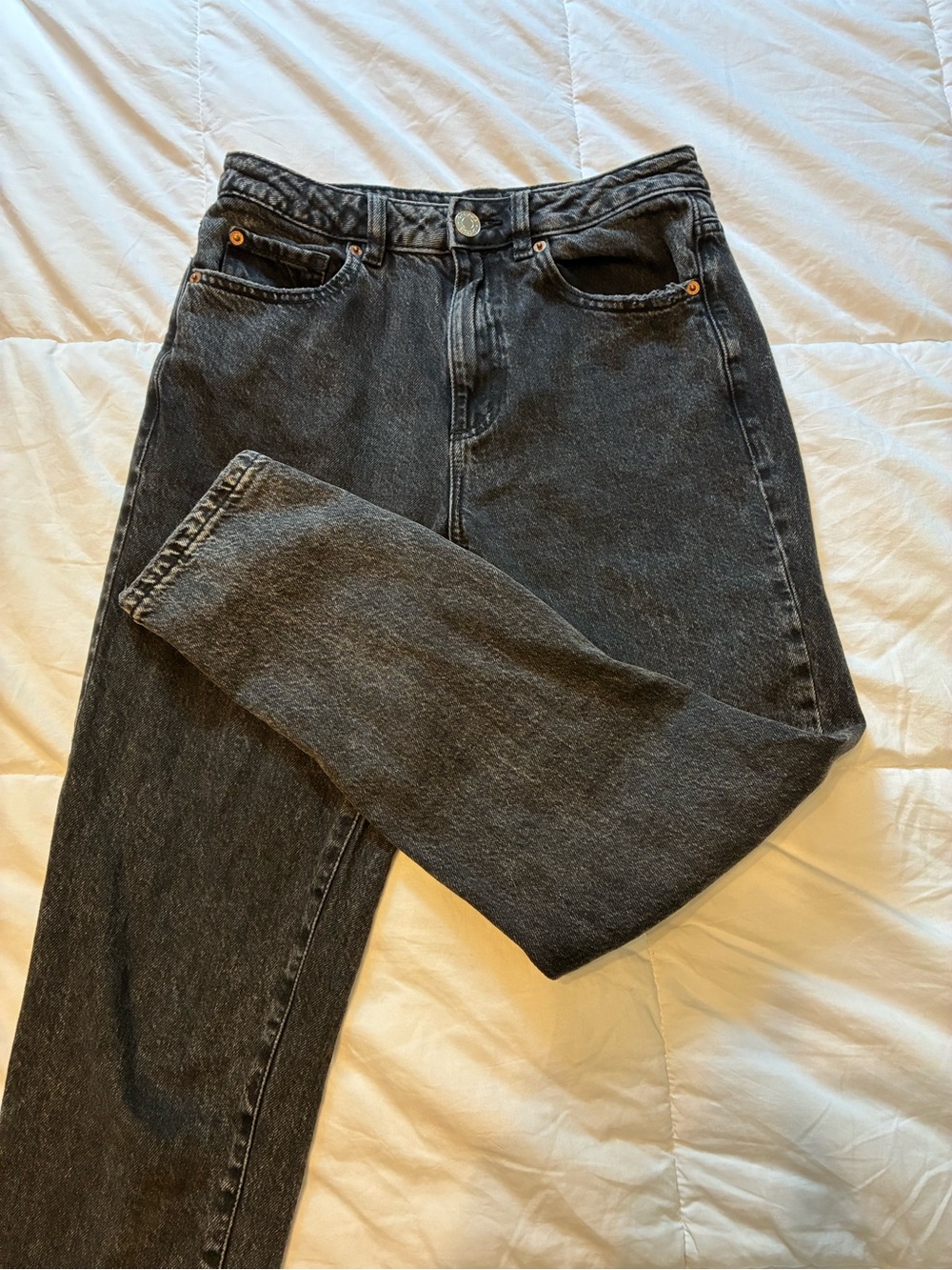 Femme jeans garage mom